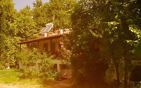 Armonia Samothraki Rooms